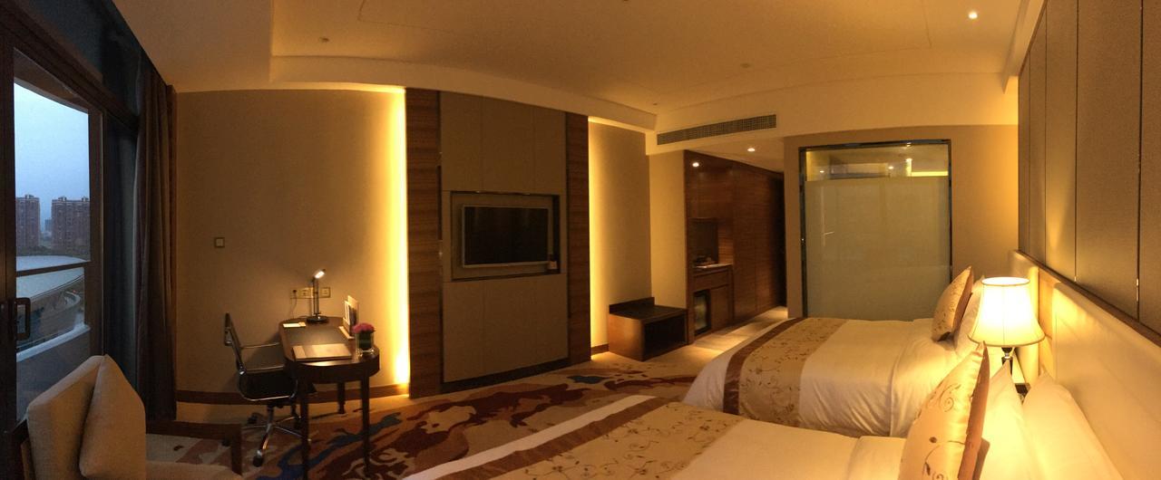 Grand Skylight International Hotel Huizhou Huizhou  Exteriör bild